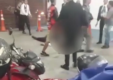 Vídeos mostram tumulto após morte de vigilante no Manauara Shopping 