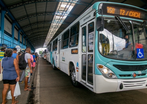 Passageiros de ônibus poderão embarcar e desembarcar fora de paradas em Manaus