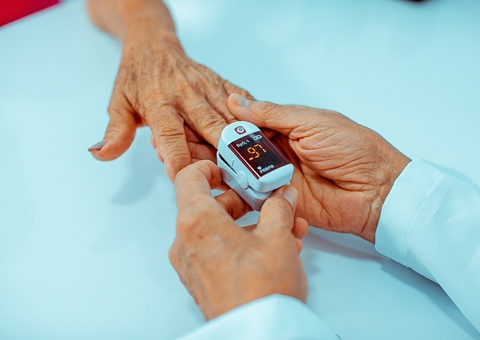 Estudo do Amazonas mostra que idosos podem sofrer com sequelas da Covid-19 dois anos após infecção