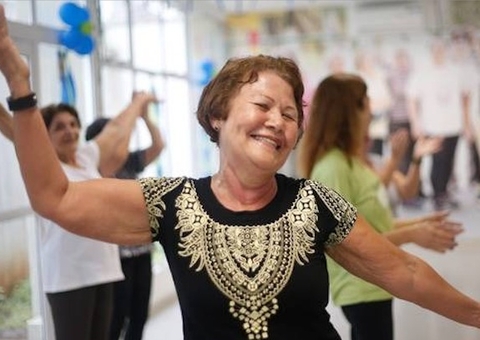 Dança é aliada da saúde física e mental; conheça benefícios