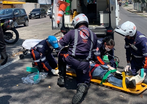Homem fica ferido após motocicletas colidirem na av. Efigênio Sales