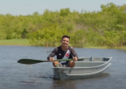 Vasco homenageia sua torcida no Amazonas no lançamento de nova camisa 