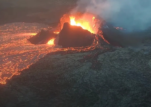 Vídeo: Câmera registra ‘nascimento’ de novo vulcão na Islândia 