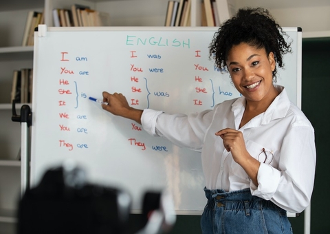 Sesc Amazonas abre inscrições para bolsas de 100% em curso de inglês