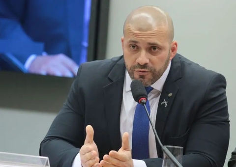 Preso, Daniel Silveira rebate Marcos do Val e nega ter tratado de trama golpista com Bolsonaro