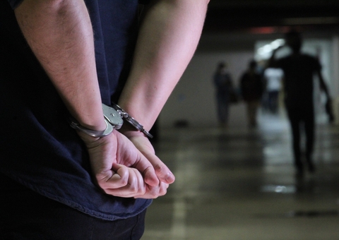 Foragido da Justiça é preso ao tentar emitir documento em Manaus