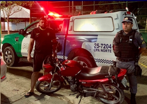 Polícia recupera 2 veículos roubados em Manaus