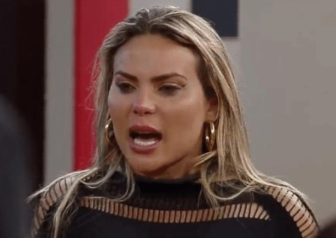 Kally pede desculpa para peões após dar vexame bêbada; vídeo