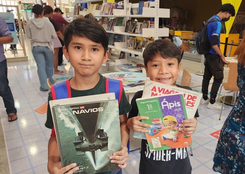 Compartilhando Histórias: mais de 2 mil livros são doados na 2ª edição da ação literária em Manaus