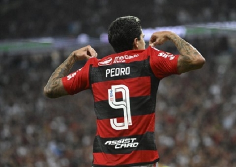 Flamengo atropela Palmeiras e vence de 3 a 0 no Maracanã