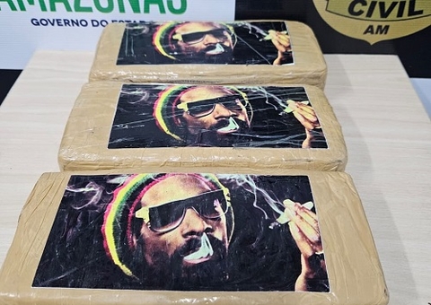 Dupla é presa com 3kg de drogas com selo do Snoop Dogg em Manaus