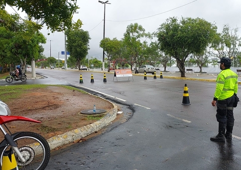 Trecho da avenida Coronel Teixeira será interditado para 2ª Parada Natalina na Ponta Negra em Manaus