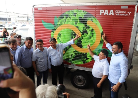 Governo recebe 5 caminhões baú para apoiar o escoamento da produção rural no Amazonas