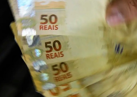 Primeira parcela do décimo terceiro deve ser paga até esta quinta