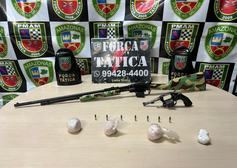 Suspeito joga mochila com rifle e drogas ao fugir da polícia em Manaus