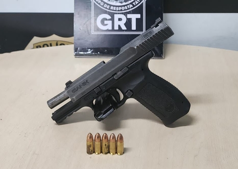 Criminosos fogem nadando na Orla do Amarelinho após troca de tiros com policiais em Manaus