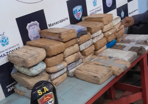 Polícia encontra mais de 40 kg de drogas escondido em mata no Amazonas