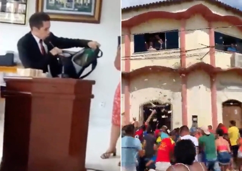 Vereador joga dinheiro pela janela da Câmara e alega que recebeu do prefeito para renunciar