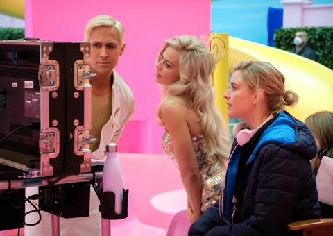 'Barbie' se torna o primeiro filme dirigido por mulher a arrecadar US$ 1 bilhão