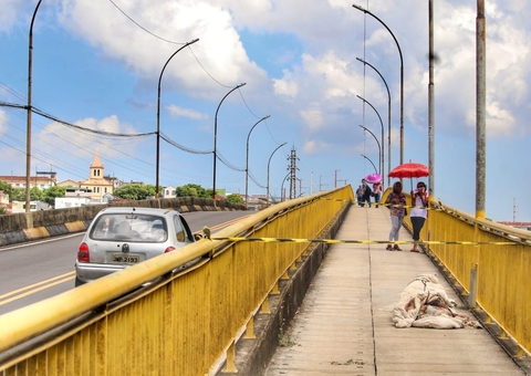 Enrolado em manta de colchão, segundo corpo é achado em menos de 3h em Manaus