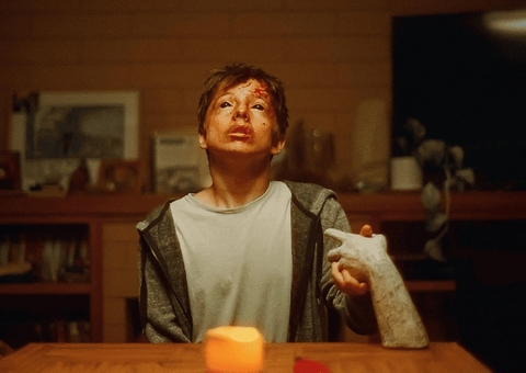 Novo terror da A24, 'Fale Comigo' promete arrepiar cinemas