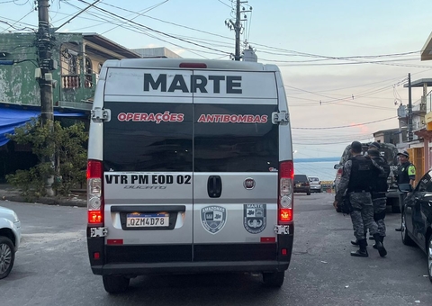 Homem é preso com carro roubado e granada em Manaus