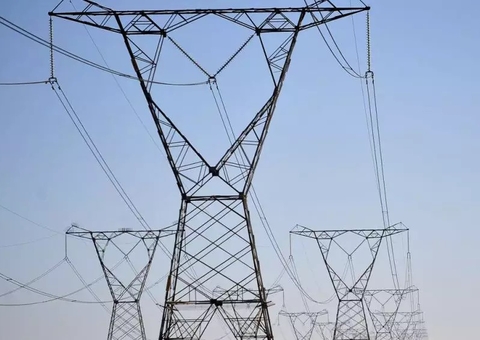 Variação de frequência no Ceará é investigada como causa do apagão em 25 estados