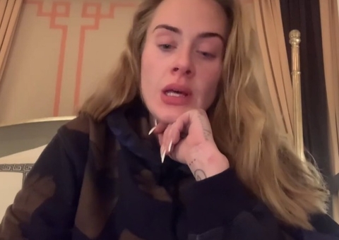 Adele revela luta para largar o vício em café: 'Mais difícil que parar de fumar'