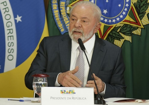 Lula sanciona MP que reajusta salário mínimo e amplia isenção do IR