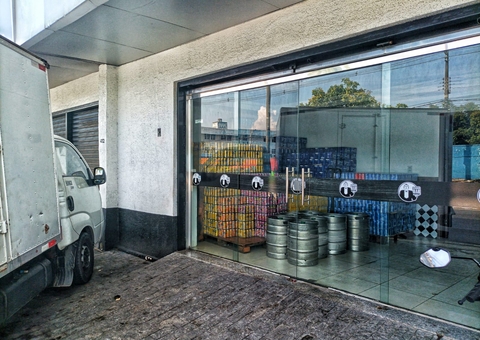 Assaltantes obrigaram dono de distribuidora a fazer pix de R$ 27 mil em Manaus