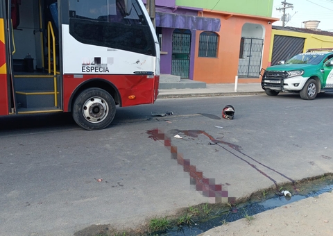 Vigilante morre em acidente entre moto e rota enquanto voltava do trabalho em Manaus