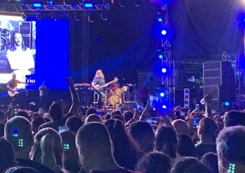 Mais 100 mil pessoas vibram com atrações da 1ª noite do Sou Manaus 2023; veja imagens