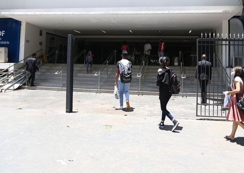 PL que prevê volta dos parcelamentos de dívidas do Fies é aprovado na Câmara