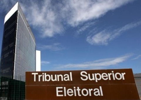 STF envia nomes de 3 mulheres para Lula escolher ministra substituta do TSE