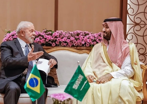 Lula se reúne com príncipe saudita que deu joias para Bolsonaro