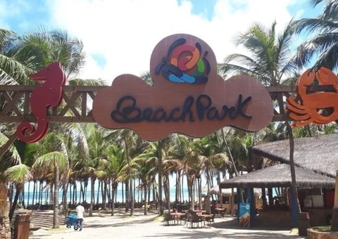 Beach Park é condenado a indenizar casal de turistas de Manaus