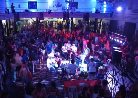 Uendel Pinheiro agita ‘Roda de Samba da Timboca' neste domingo