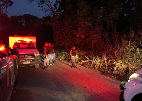 Corpo de mulher é encontrado amarrado dentro de saco em matagal de Manaus