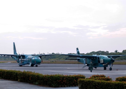Aviões da FAB buscam corpos de turistas mortos em acidente aéreo em Barcelos, no Amazonas