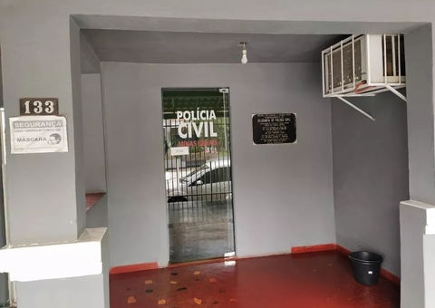 Menina de 4 anos pula de caminhonete em movimento para escapar de agressões da mãe