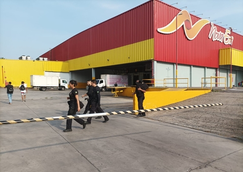 PF mira Supermercado Nova Era em operação contra comércio ilegal de ouro 