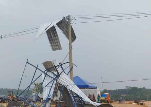 Temporal deixa mais de 15 bairros de Manaus sem energia