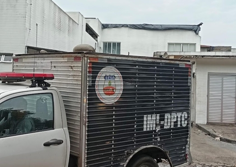 Homem é espancado e executado a tiros em avenida de Manaus