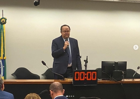 Deputado Silas Câmara tem número de telefone clonado em Manaus