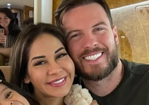 Em jatinho, Thiago Nigro e Maíra Cardi reforçam plano de 8 filhos: 'faltam 6' 