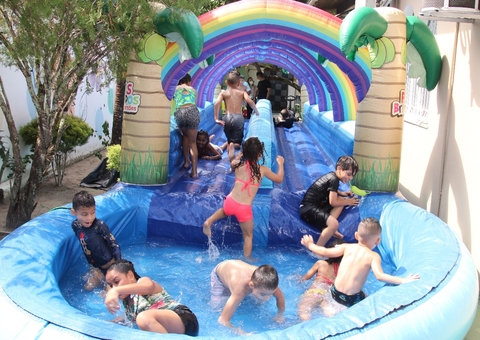 Campanha beneficente arrecada recursos para crianças carentes em Manaus