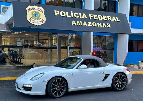 PF apreende Porsche e mais 11 carros de luxo de financiadores de garimpo ilegal no Amazonas