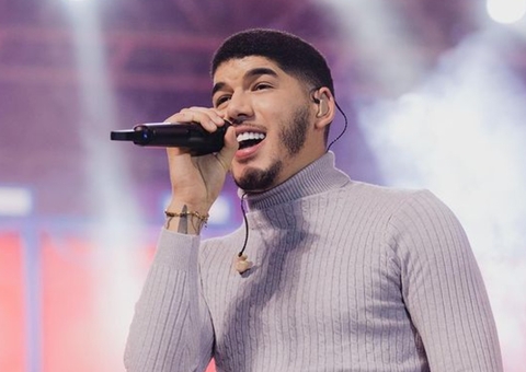 Zé Vaqueiro vai receber cachê de quase R$ 500 mil por show gratuito no Amazonas