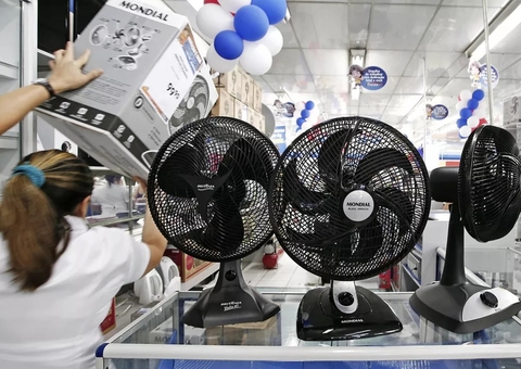 Venda de ventilador e ar-condicionado salta e supera produção, diz setor