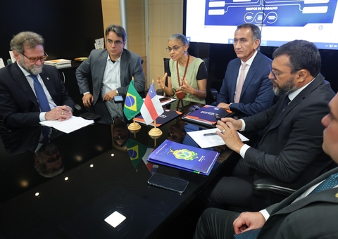 Wilson e ministros anunciam força-tarefa para enfrentar impactos da estiagem no Amazonas